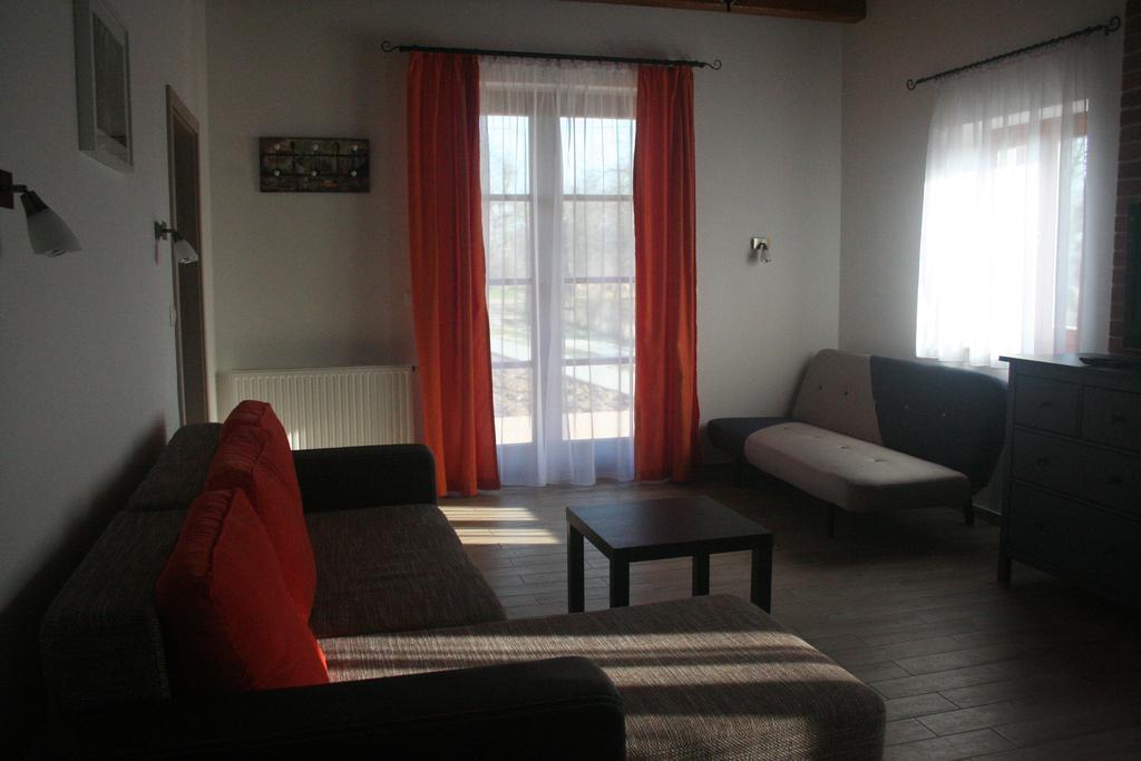 Malomko Apartman Zsira Exterior foto